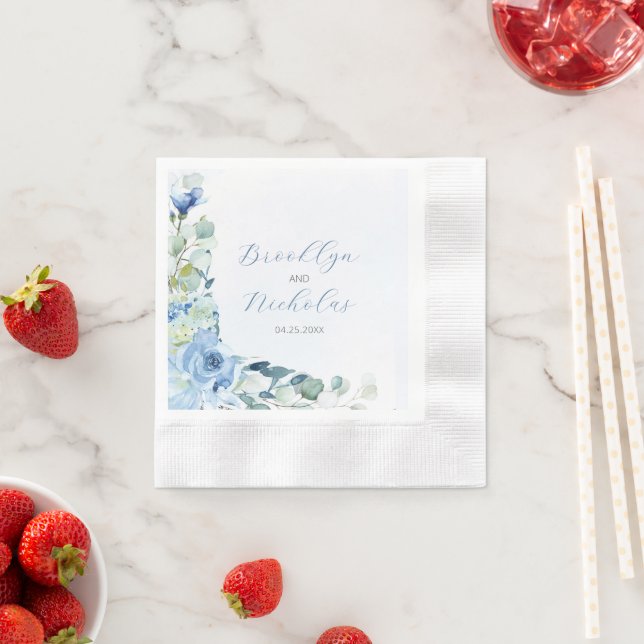 Serviette En Papier Roses bleu aquarelle (En situation)