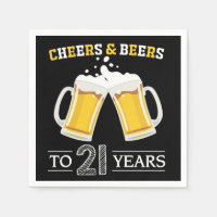 Salades et bières à 21 ans serviettes