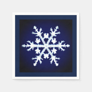 Serviette En Papier Un flocon de neige en cristal de glace géant sur l