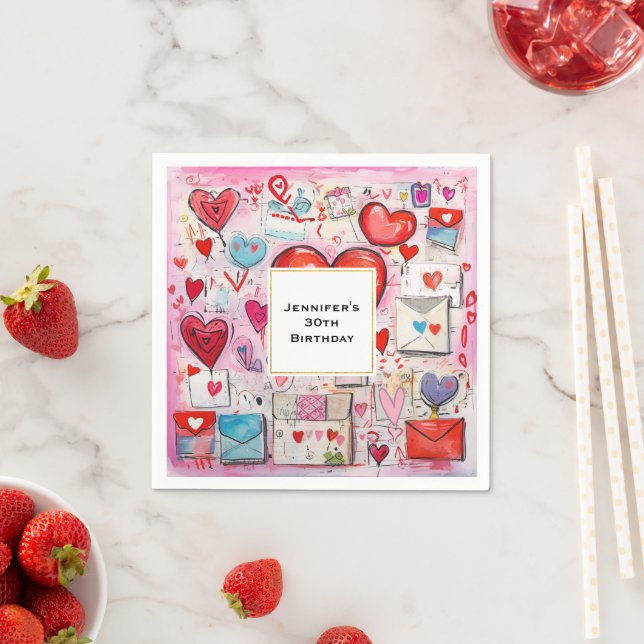 Serviette En Papier Whimsical Hearts and Love Letters Motif Anniversai (En situation)