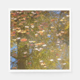 Serviette Jetable Feuilles d'automne et réflexion sur le cours d'eau