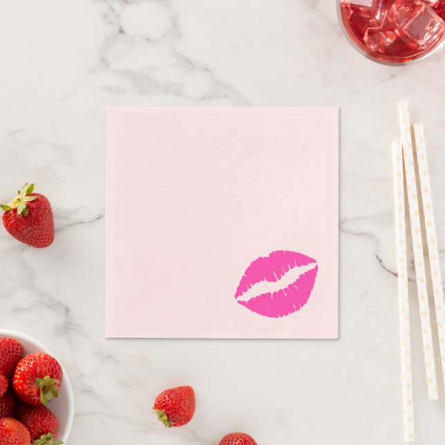 Serviette Jetable Pink Listick Kiss Imprimer (En situation)