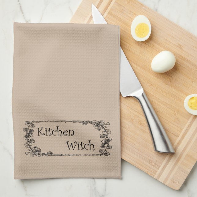 Serviette simple en sorcière de cuisine (Quart Plié)