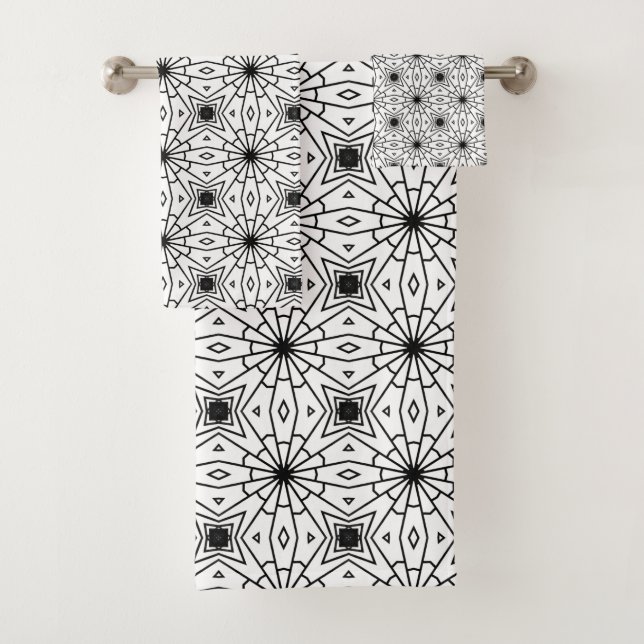 Serviettes de bain modernes en noir et blanc (En situation)