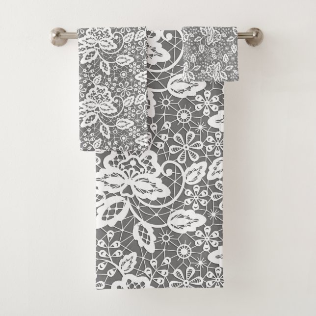 SERVIETTES DE SALLE DE BAINS EN LACE BLANCHE DE LU (En situation)