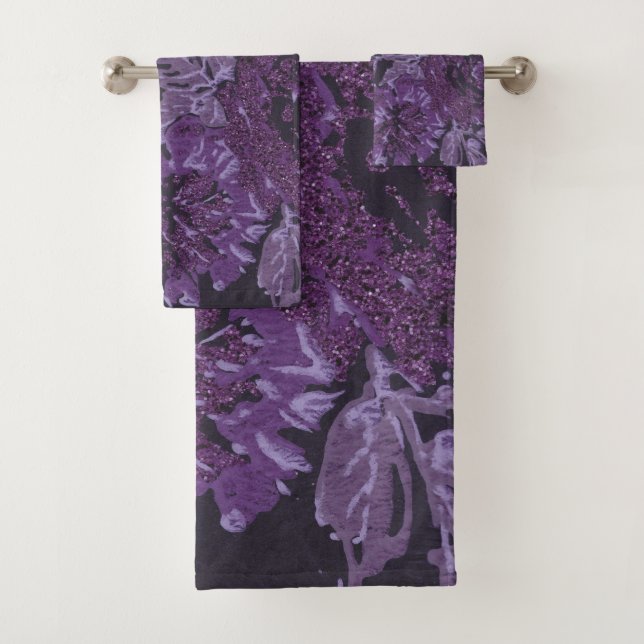 SERVIETTES DE SALLE DE BAINS EN NOIR PURPLE AU PRI (En situation)