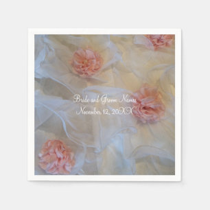Serviettes En Papier Roses roses et dentelle blanche