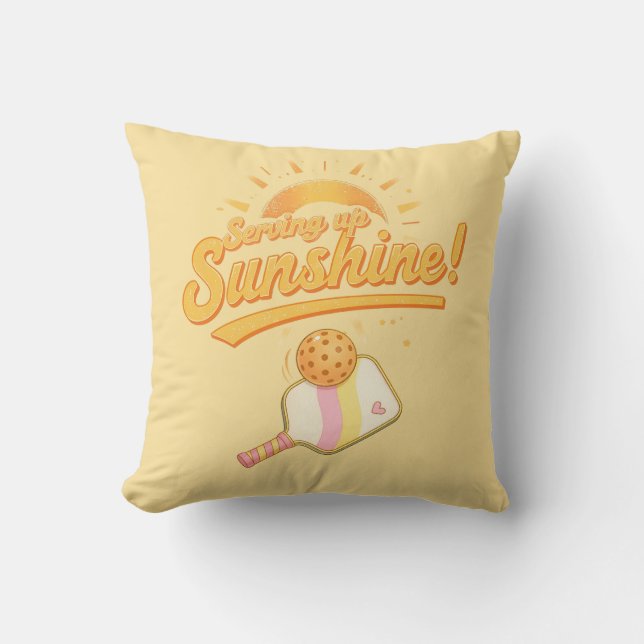 Serving Up Sunshine - Sunny Yellow Pickleball Life Kissen (Vorderseite)