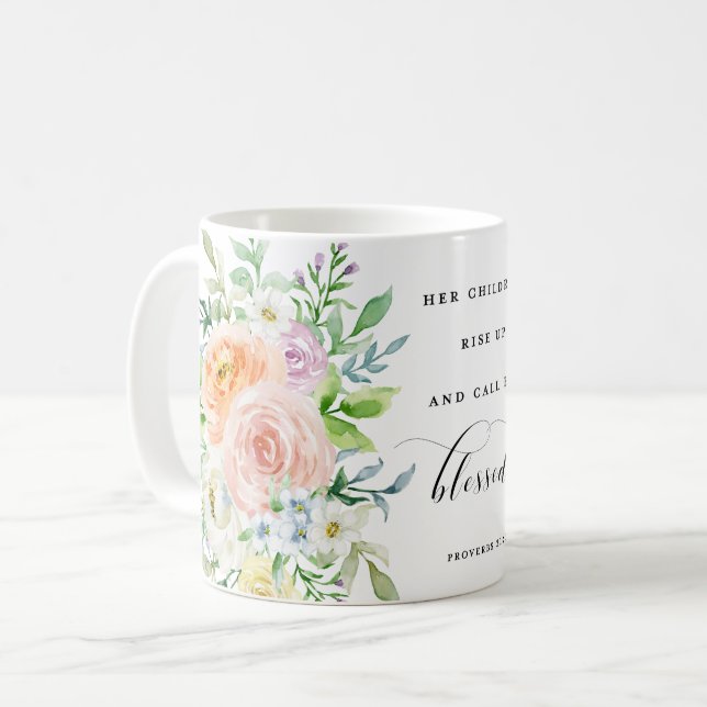Ses enfants se lèvent et appellent sa tasse de (Devant gauche)