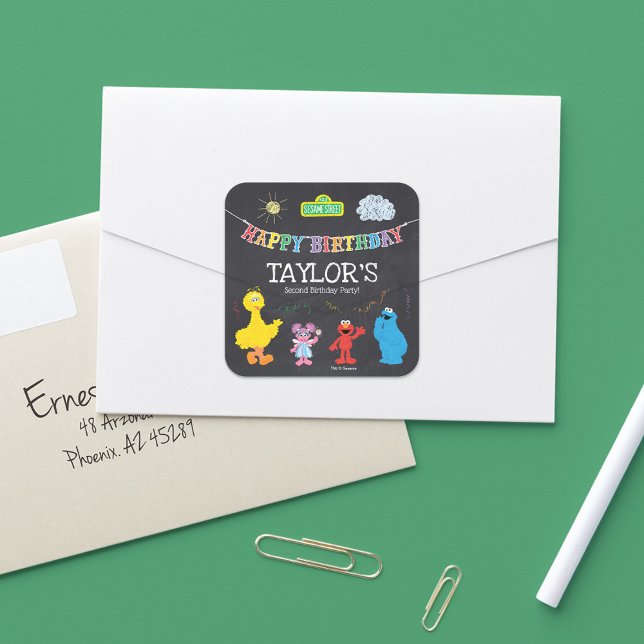 Sesame Street Pals Chalkboard Rainbow Birthday Quadratischer Aufkleber (Von Creator hochgeladen)
