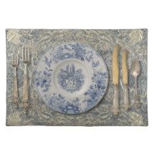 Tapis de table en tissu antique avec assiette en b
