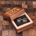 Set mit Gravur mit klassischen Monogramm-Cufflinks<br><div class="desc">Einzigartige Manschettenlinks, mit Monogramm und personalisiert zu Ihrer Anfrage.</div>