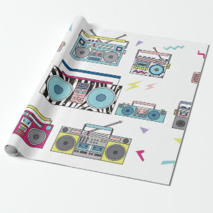 Set verschiedener Vintager Kassettenabspielgeräte. Geschenkpapier