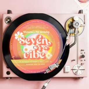 Seve ist eine Stimmung Groovy Retro Vinyl Regenbog Einladung