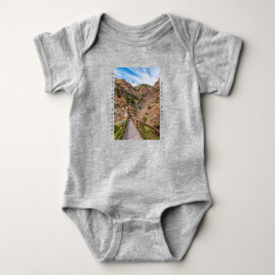 Seven Falls Stairs Baby Bodysuit - Blick nach unte Strampler