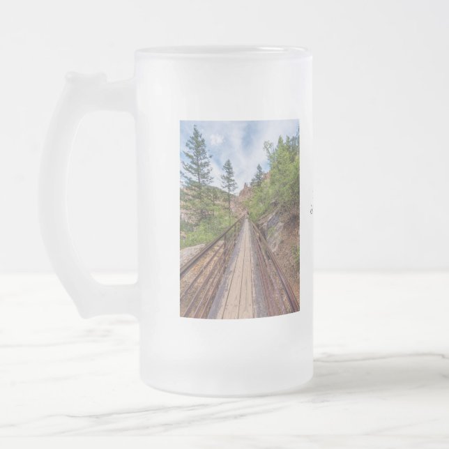 Seven Falls Walkway Bridge Mattierte Tasse (Links)