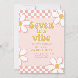 Seven ist ein Vibe Retro Karo Pink Daisy Einladung