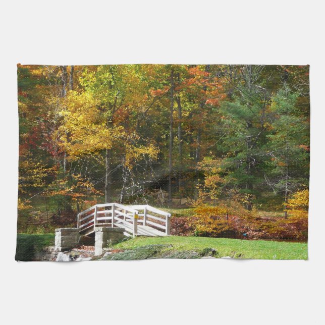 Seven Springs Fall Bridge I Herbst Landschaft Küchentuch (Horizontal)