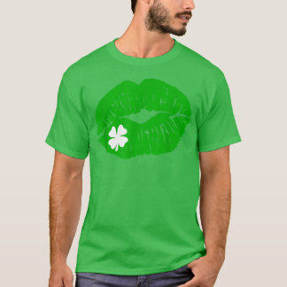Sey Green Lips Irish Outfit Women Funny St Patrick T-Shirt