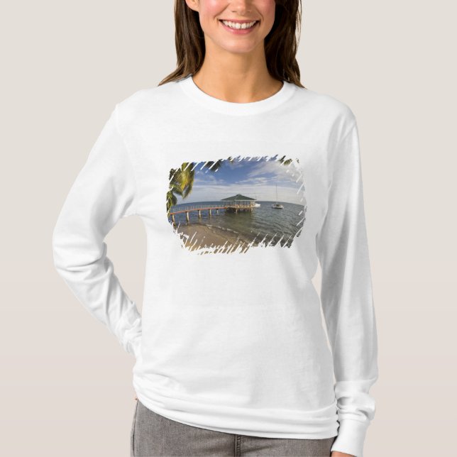 Seychellen, Praslin Island, Anse Bois de Rose, T-Shirt (Vorderseite)