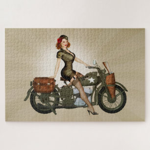 Sgt Davidson Army Motorrad Pinup