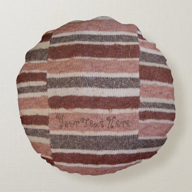 Shabby Chic handgestrickter brauner Bege gestreift Rundes Kissen (Rückseite)