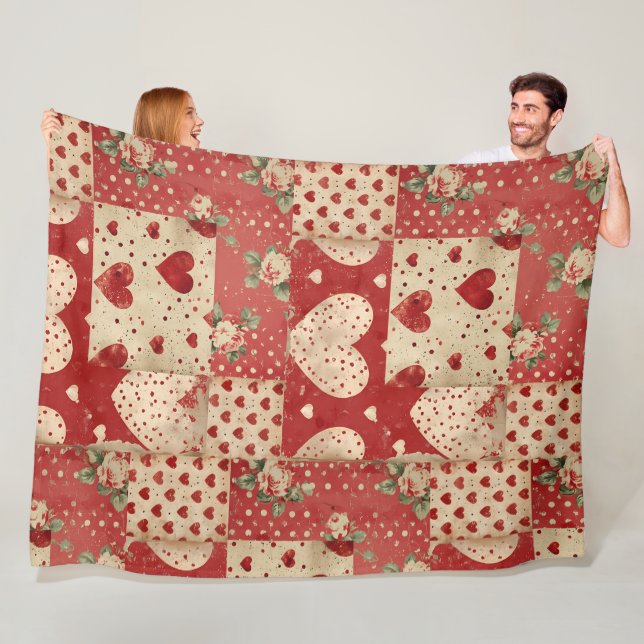 Shabby Chic rotes Patchworkmuster Fleecedecke (Beispiel)