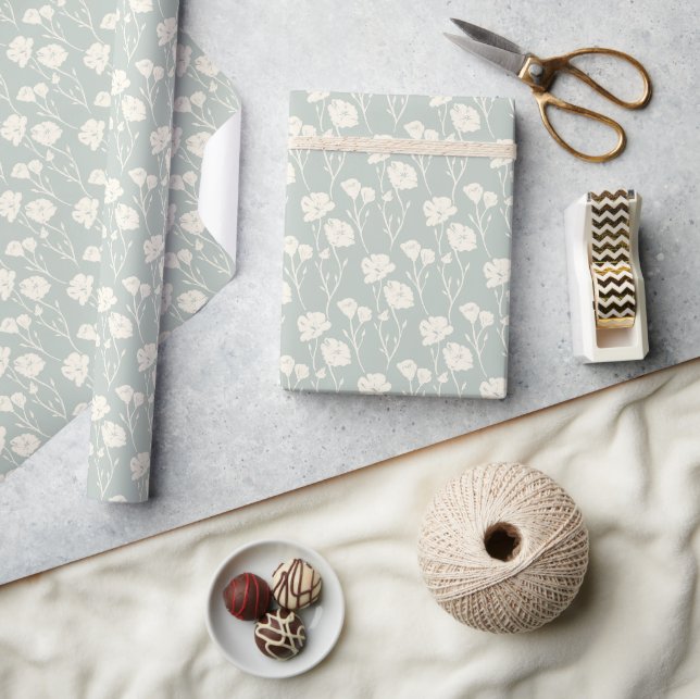 Shabby Chic Vintage Wildflowers - Sage Green Geschenkpapier (Kunsthandwerk)