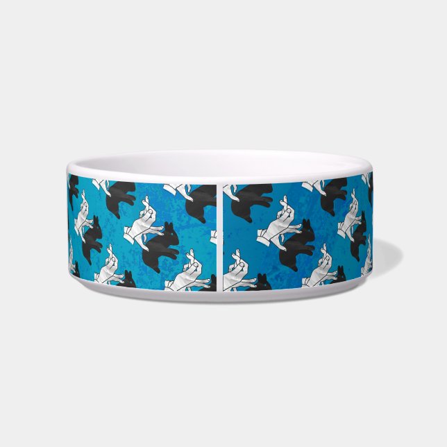 Shadow Rabbit auf Blue Napf (Rückseite)
