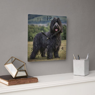 "Shaggy Elegance: The Black Bergamasco Sheepdog" Quadratische Wanduhr