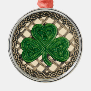 Shamrock And Celtic Knots Ornament Beige Aus Metall