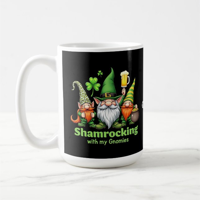 Shamrocking mit My Gnomies Funny St. Patrick's Kaffeetasse (Links)