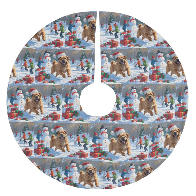 Shar Pei läuft im Schnee mit Weihnachtshut Polyester Weihnachtsbaumdecke (Vorderseite)