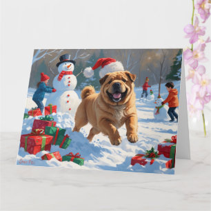 Shar Pei läuft im Schnee mit Weihnachtsmütze Karte