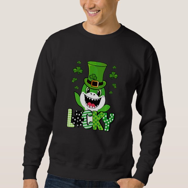 Shark St Patrick's Day Funny Lucky Shark Sweatshirt (Vorderseite)