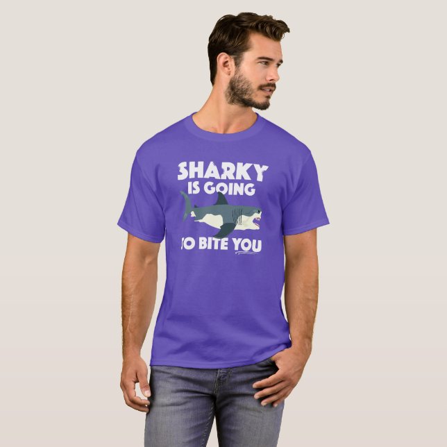 Sharky wird Ihnen Design beibringen - Basic Dunkel T-Shirt (Vorne ganz)