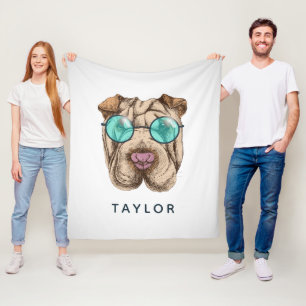 Sharpei in der Sonnenbrille   addieren Ihren Namen Fleecedecke