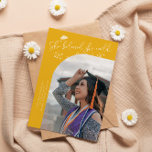 She Believed Yellow Graduate Curved Photo Ankündigung<br><div class="desc">Modern and whimsical graduation announcement photo card featuring a curved photo on the front and 1 on the back. The text says "She believed she could,  so she did" with hand drawn stars and a graduation cap. Add the graduate's name,  information,  and message to personalize this card. Yellow background.</div>