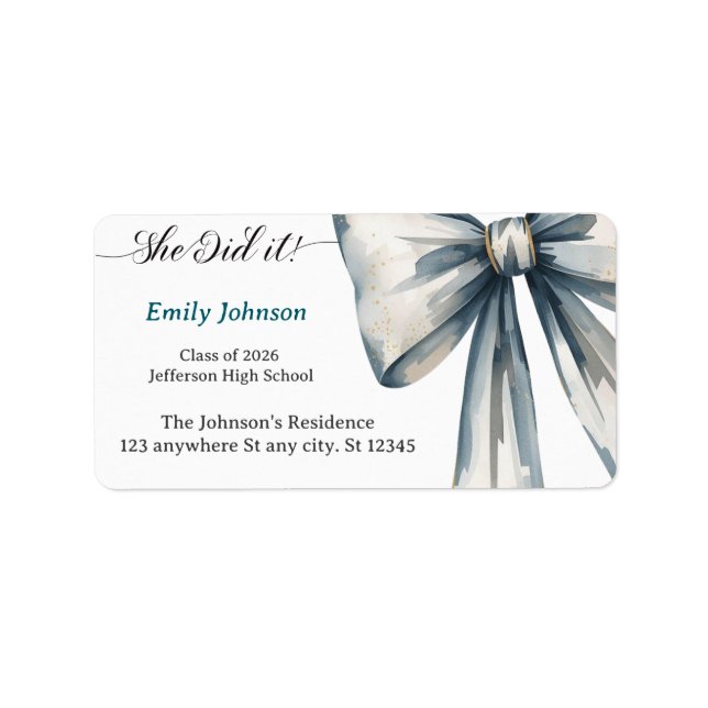 She did it Graduation invitation Photo Blue Bow  Adressaufkleber (Vorne)