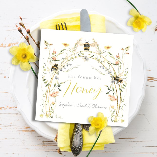 She found her Honey Wildflower Bridal Shower Serviette (Von Creator hochgeladen)