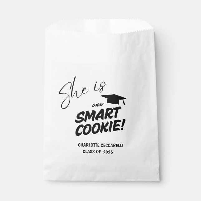 SHE is One Smart Cookie Graduation  Geschenktütchen (Vorderseite)