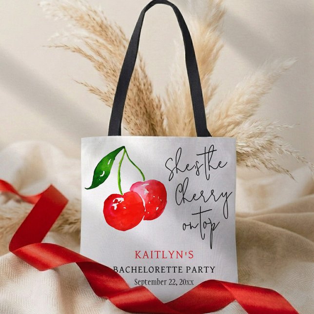 She’s the Cherry on Top 🍒 Bachelorette Party Tasche (Von Creator hochgeladen)