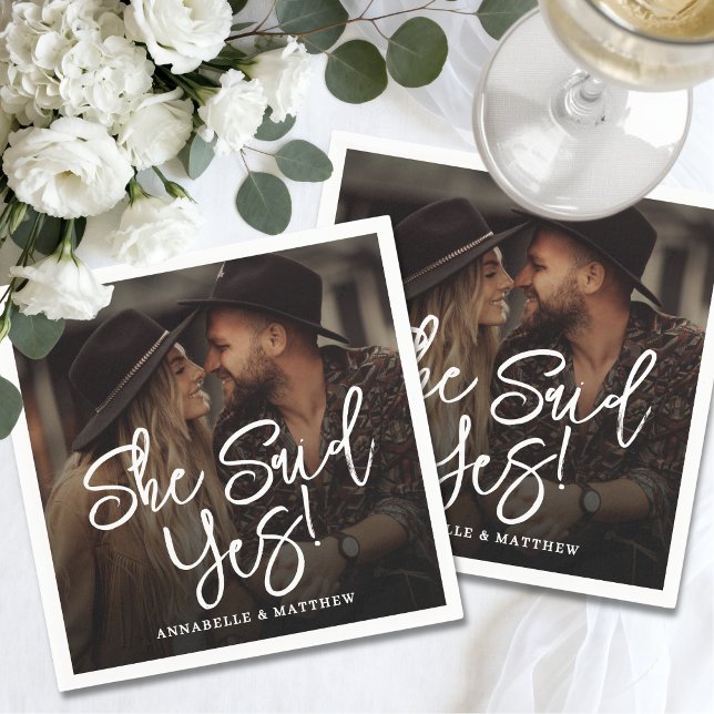 She Said Yes Engagement Photo Party Serviette (She Said Yes Engagement Photo Party Napkins)