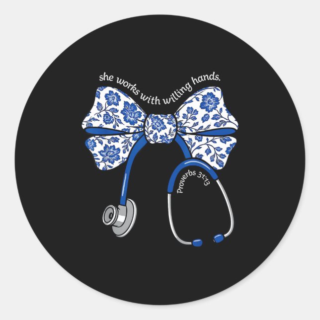 She Works With Willing Hands Proverbs 31 13 Christ Runder Aufkleber (Vorderseite)