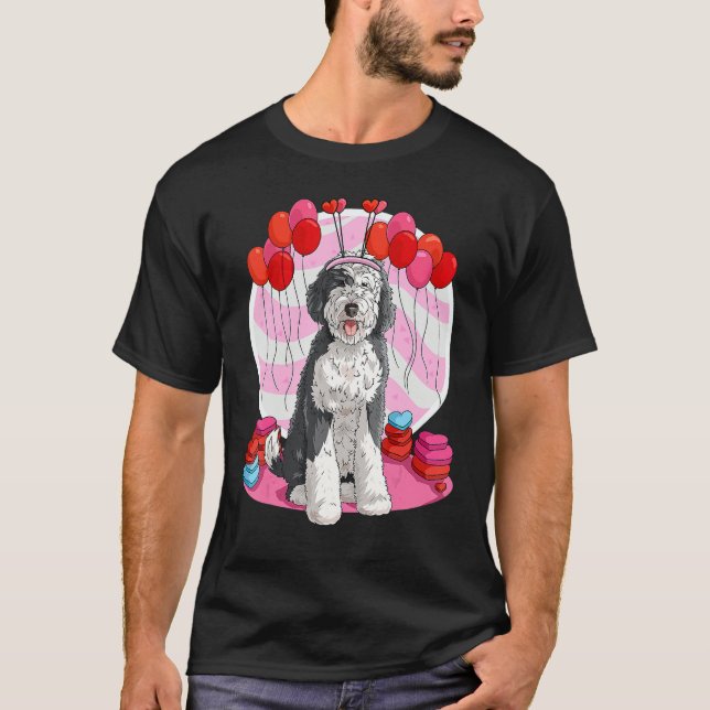 Sheepadoodle Heart Valentine Day Dog T-Shirt (Vorderseite)