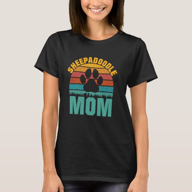 Sheepadoodle-Mama Sheepadoodle T-Shirt (Vorderseite)