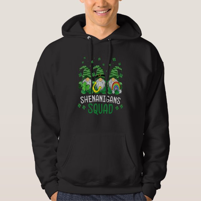 Shenanigan Squad Gnome Shamrock Rainbow Horseshoe  Hoodie (Vorderseite)