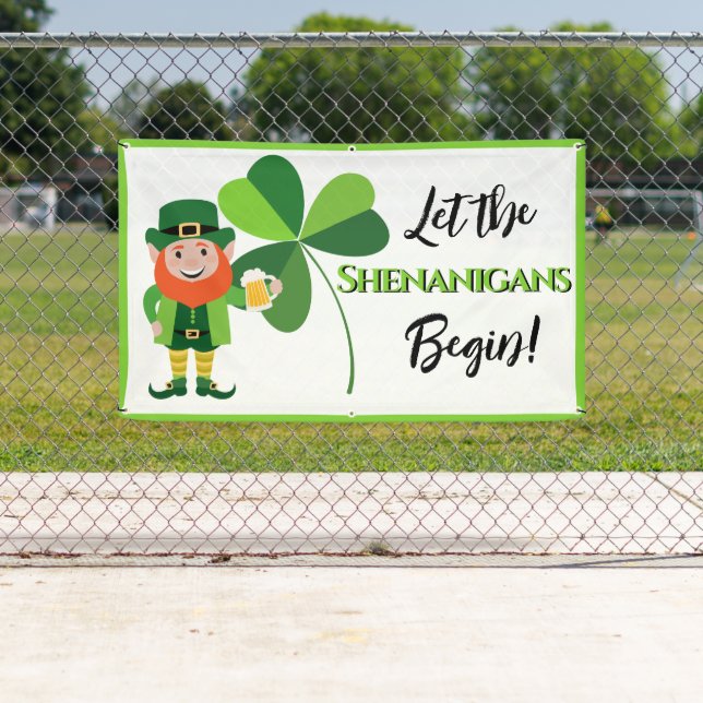 Shenanigans Leprechaun Kleeblatt St Patrick's Day Banner (Insitu)
