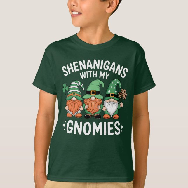 Shenanigans mit meinen Gnomies St Patrick's Day Ir T-Shirt (Vorderseite)