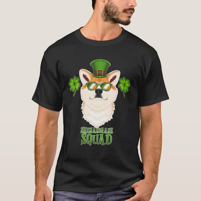 Shenanigans Squad I St Patricks Day Akita Inu T-Shirt (Vorderseite)